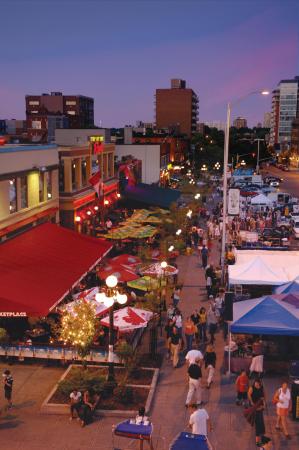 byward market at night